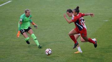 喜讯！中国足坛夏窗迎来留洋大鱼回归，沈梦露官宣加盟北京女足｜C7娱乐官网（配图示意）